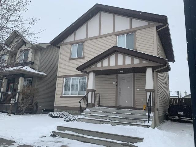 Beautiful Clean Prestwick Home with DBL Garage