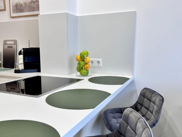 Beautiful, cute apartment, Dusseldorf Amsterdam Apartments for Rent