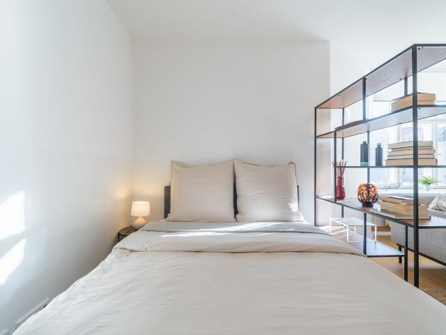 Beautiful And Modern Apartment with Walk in Closet in Central Schillerkiez Berlin, Berlin Amsterdam Apartments for Rent