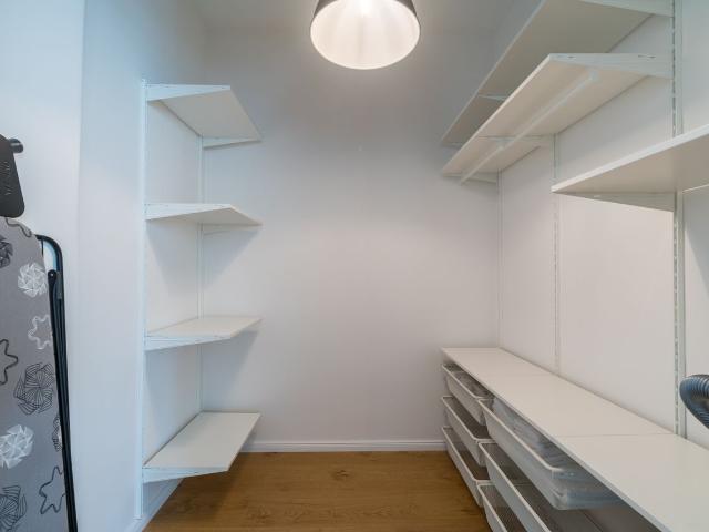 Beautiful And Modern Apartment with Walk in Closet in Central Schillerkiez Berlin, Berlin Amsterdam Apartments for Rent