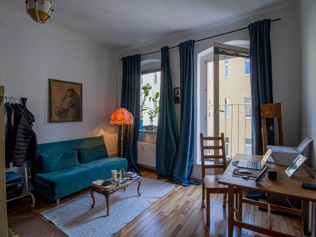 Beautiful and new studio in Frierichschain, Berlin, Berlin Amsterdam Apartments for Rent