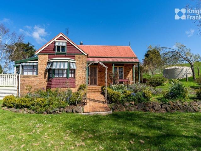 Beautiful and Affordable in Branxholm!