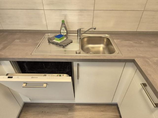 Beautiful and amazing apartment in Braunschweig, Braunschweig Amsterdam Apartments for Rent