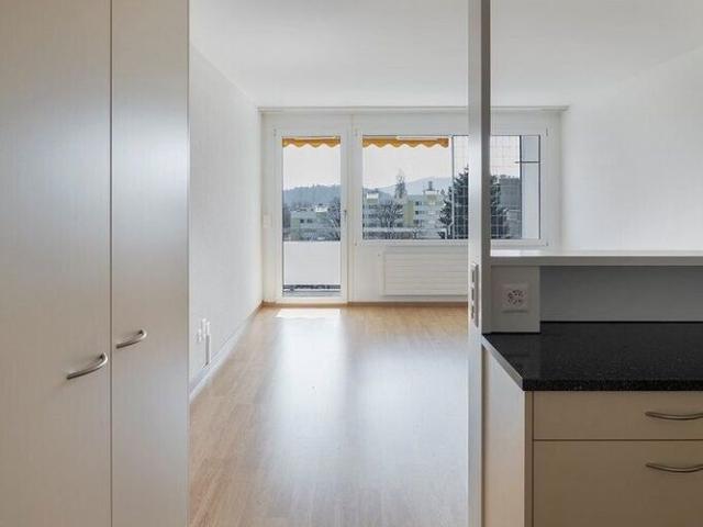 Beautiful and bright apartment!