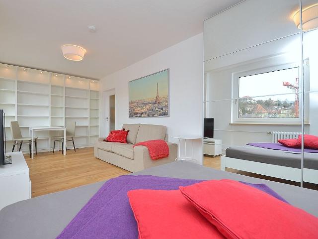 Beautiful and bright home located in Stuttgart downtown Mitte/ West, Stuttgart Amsterdam Apartments for Rent