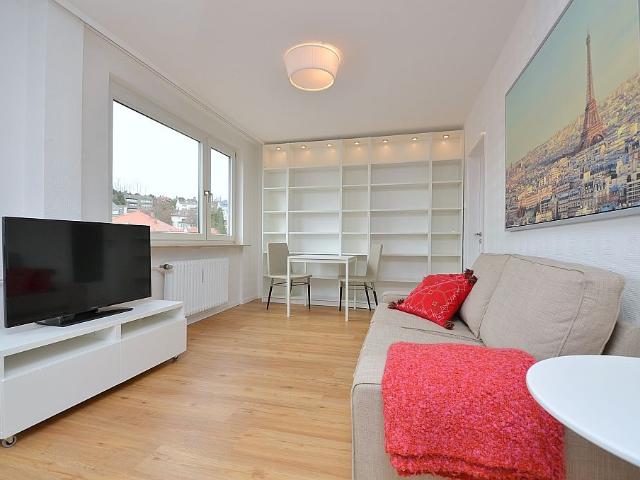 Beautiful and bright home located in Stuttgart downtown Mitte/ West, Stuttgart Amsterdam Apartments for Rent