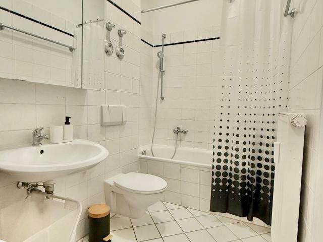 Beautiful and cozy apartment in the heart of the city, Chemnitz Amsterdam Apartments for Rent