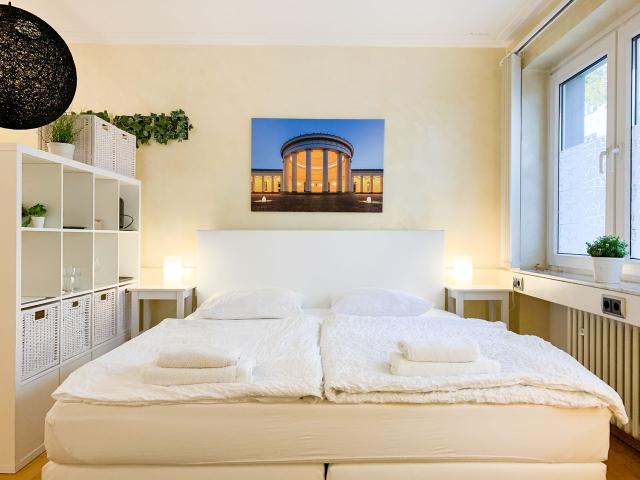 Beautiful and pretty suite in Aachen, Aachen Amsterdam Apartments for Rent