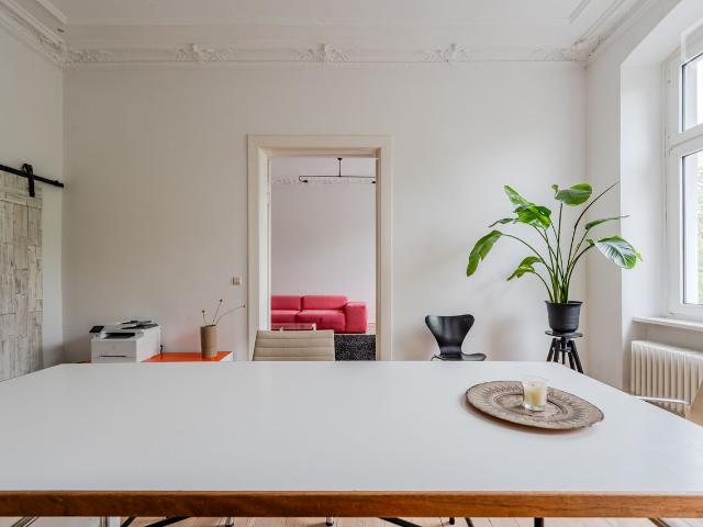 Beautiful and spacious Altbau Wohnung close by the lively Potsdamerstraße, Berlin Amsterdam Apartments for Rent