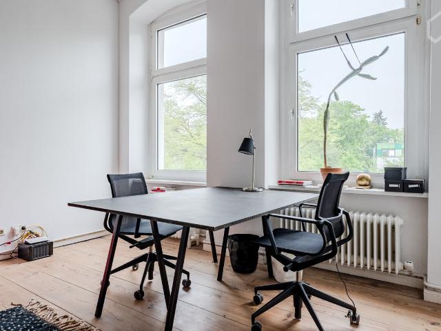 Beautiful and spacious Altbau Wohnung close by the lively Potsdamerstraße, Berlin Amsterdam Apartments for Rent