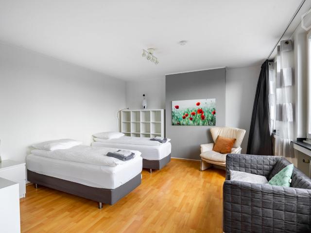 Beautiful and spacious apartment in the heart of Aachen, Aachen Amsterdam Apartments for Rent