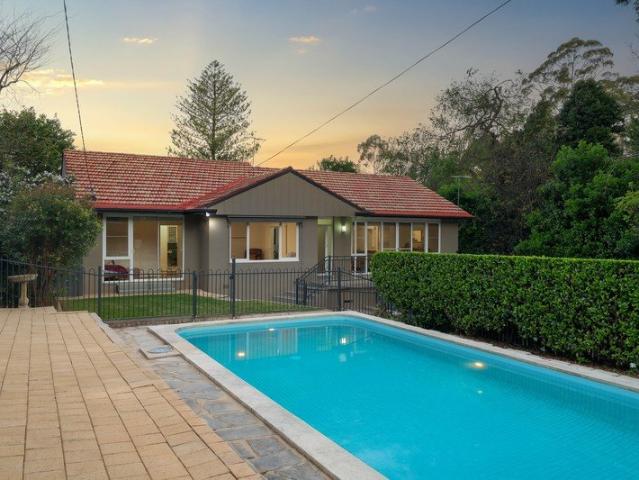 Beautiful and Spacious Family Residence in Exclusive Address