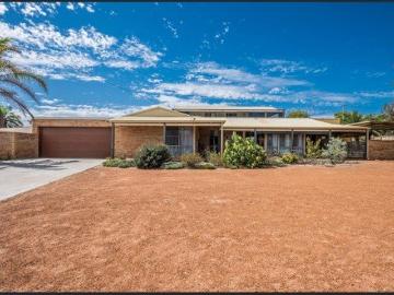 Beautiful and spacious home in Port Denison with all the best features