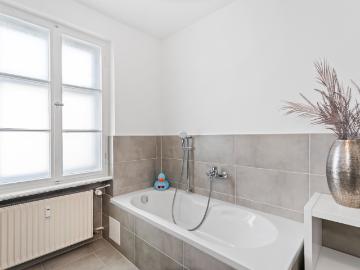 Beautiful and spacious 3 room apartment!