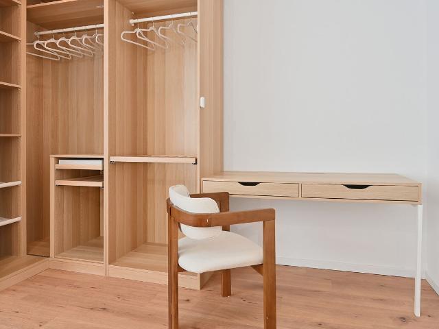 Beautiful and spacious 4 Room Apt in City Center, Wuppertal Amsterdam Apartments for Rent