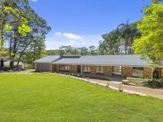 Beautiful Acreage Living in a Sought After Tumbi Umbi Location