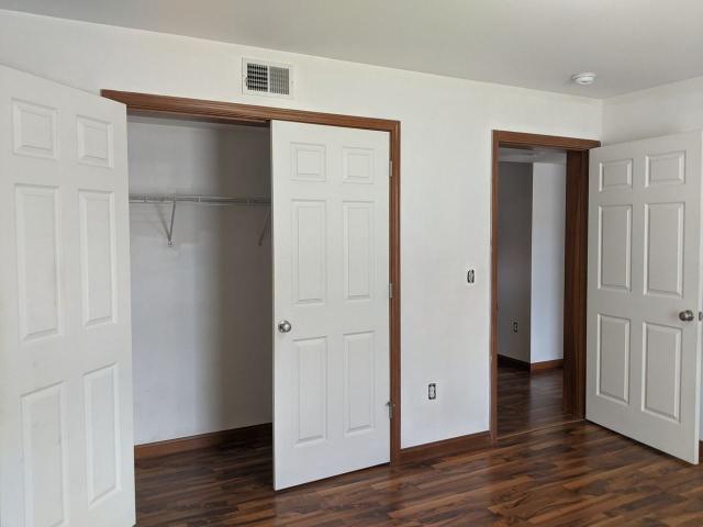 Beautiful Apartment Near Campus 4 Bedroom Apartment for Rent at 456 2nd St, California, PA 15419