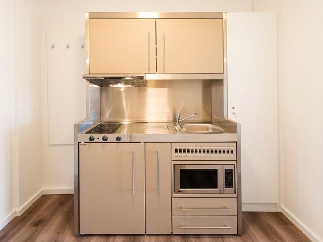 Beautiful apartment on the banks of the Weser with panoramic view of the historic old town, directly in the centre of town, Bremen Amsterdam Apartments for Rent