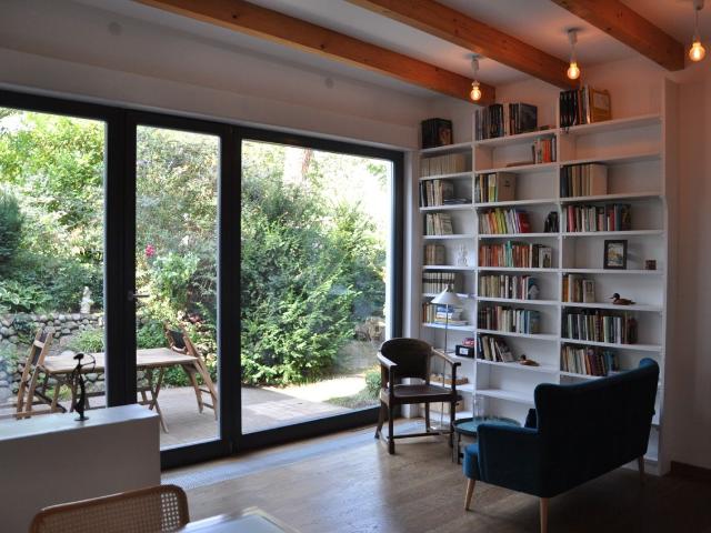 Beautiful apartment for rent in Zehlendorf – great subway connection and close to the university Krumme Lanke, Berlin Amsterdam Apartments for Rent