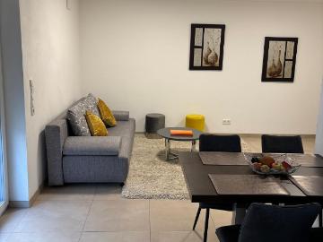 Modernes Design Apartment | 15 Min to Regensburg