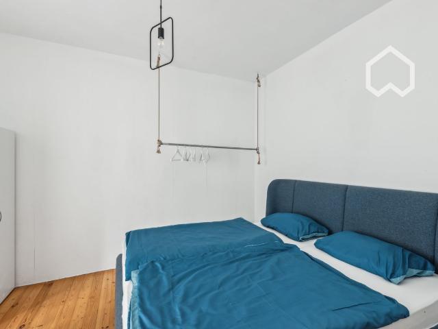 Beautiful Apartment in a Prime Central Location – Fully Furnished & Move In Ready, Dusseldorf Amsterdam Apartments for Rent