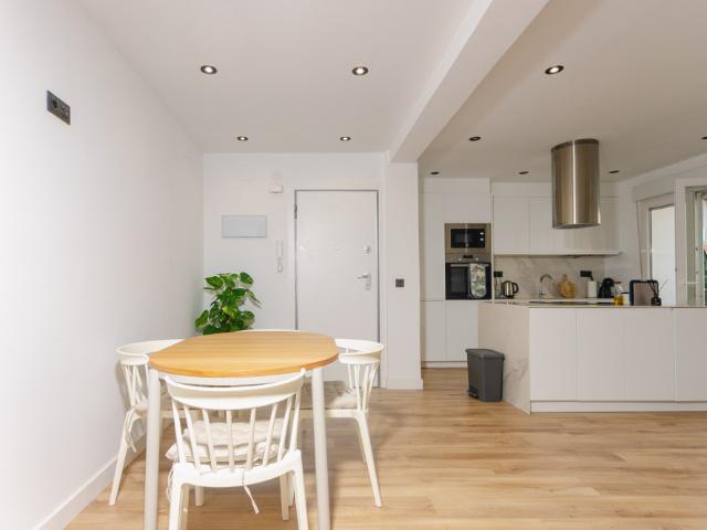 Beautiful Apartment In Central Valencia