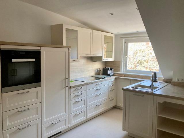 Beautiful apartment in Frankfurt Ginnheim, Frankfurt Amsterdam Apartments for Rent