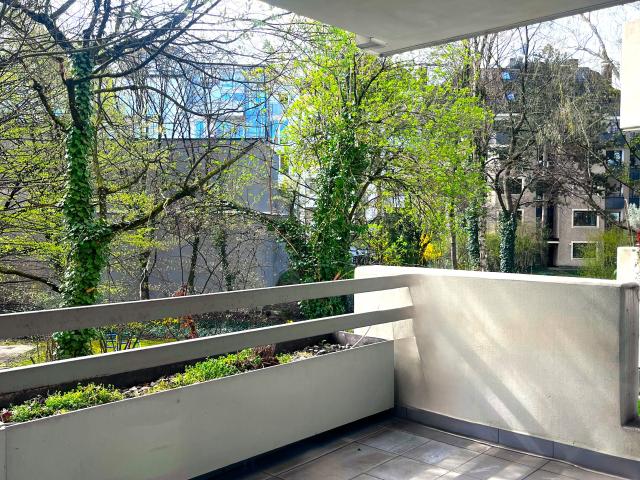 Beautiful, very well maintained apartment in Schwabing