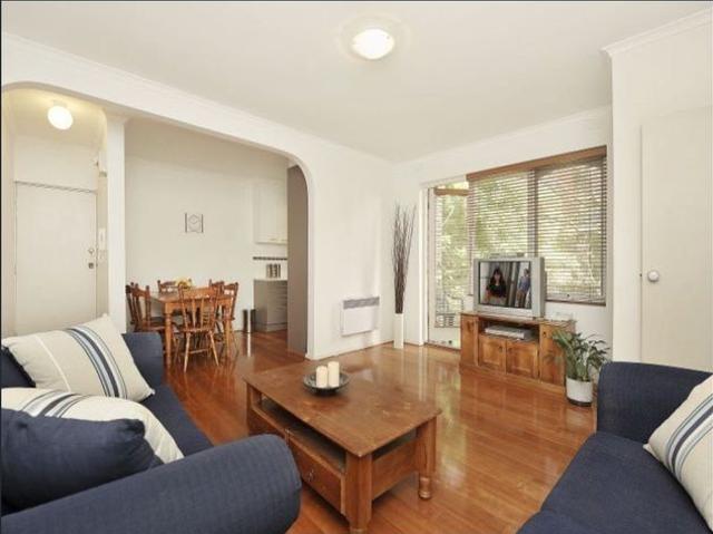 Beautiful Apartment in Sought After Location