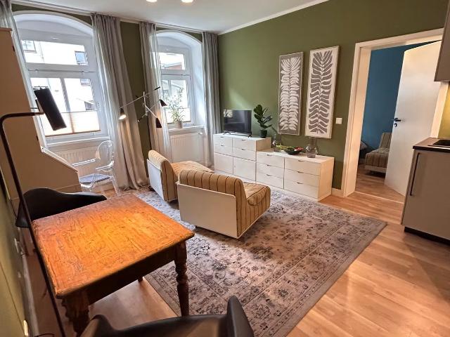 Beautiful apartment in the heart of Dresden’s Neustadt district, located in a quiet inner courtyard, Dresden Amsterdam Apartments for Rent