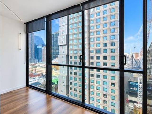 Beautiful Apartment with Central City Views