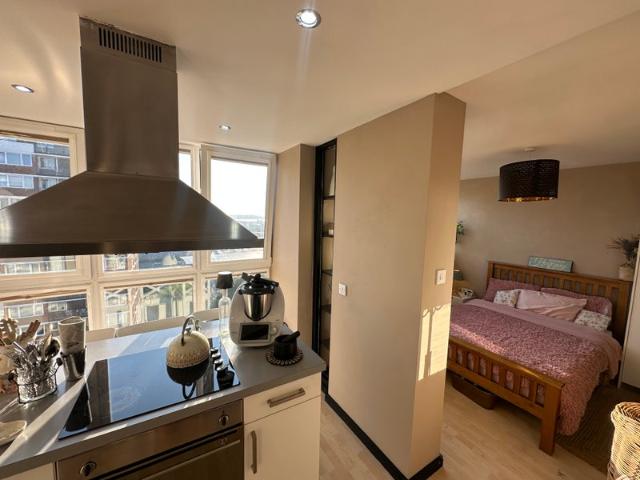 Beautiful Apartment with Liverpool City View