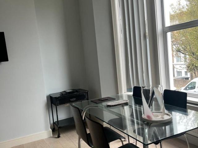 Beautiful Apartment 1 and 1/2 Bed Flat