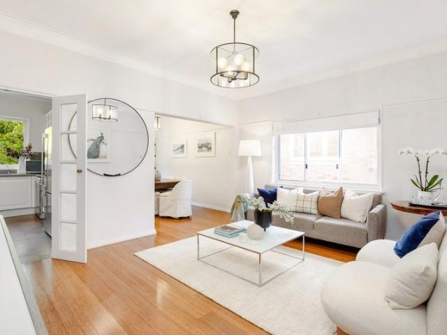Beautiful Art Deco Abode In Premium Bellevue Hill Setting With LUG