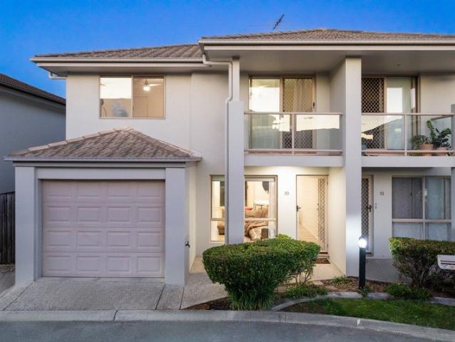 Beautiful 'Bayside' townhouse