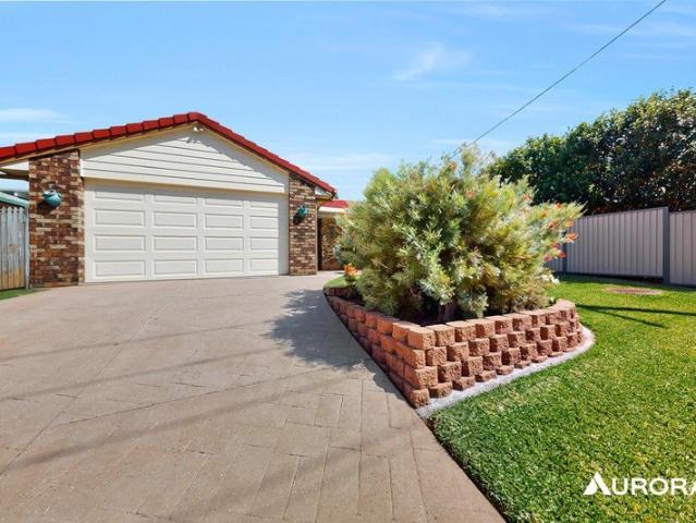Beautiful Bayside Living Spacious Home Opposite Parkland