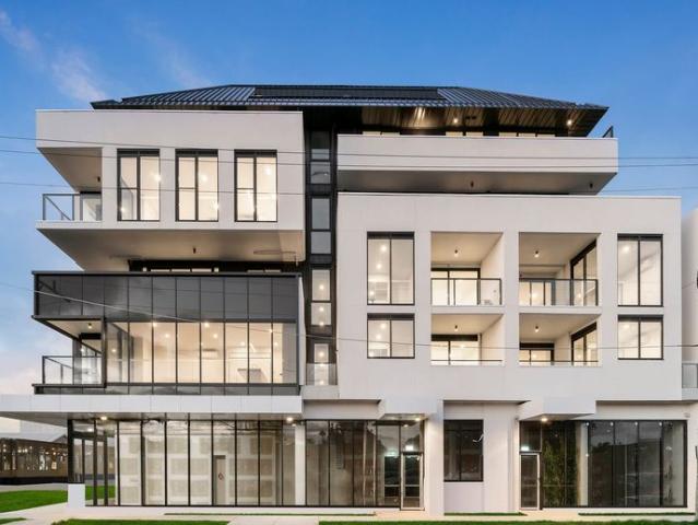 Beautiful Beachside Living