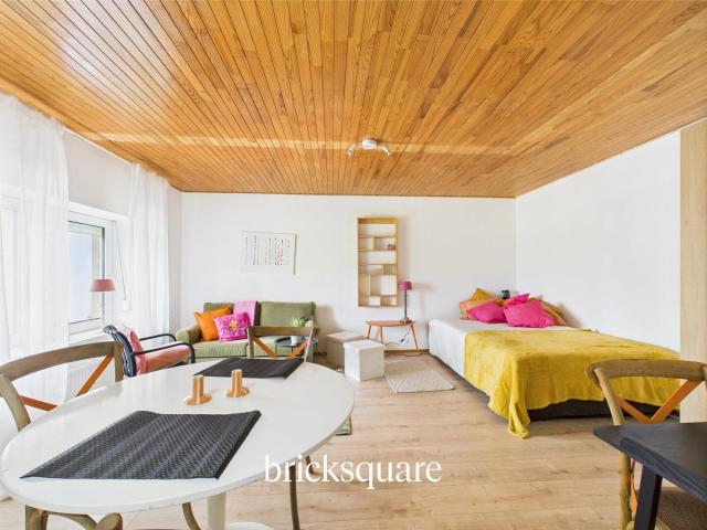 Beautiful bedroom in a renovated coliving