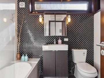 Berridale, Snowy River, Victoria - Equipped kitchen