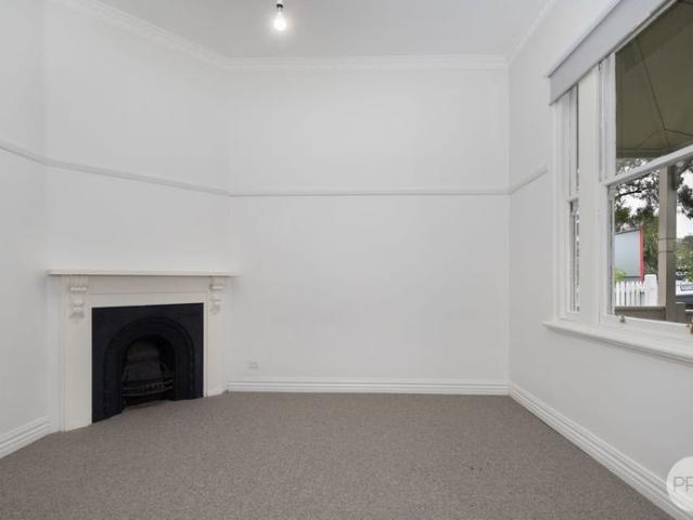 BEAUTIFUL BLACK HILL LOCATION, WALK TO TOWN!