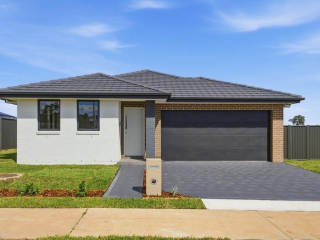 BEAUTIFUL BRAND NEW HOME