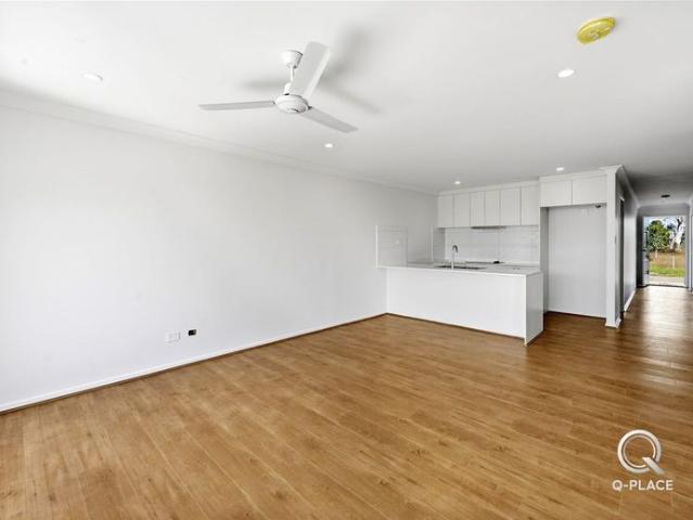 Beautiful Brand New Home: Ready to Move In, Rosewood