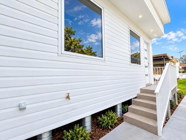 Beautiful Brand New 2 Bedroom Granny Flat in the Heart of Greystanes