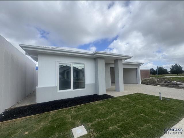 Beautiful Brand New 4 Bed Home
