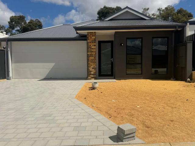 Beautiful Brand New 4 Bedroom, 2 Bathroom Family Home – Bushmead Estate
