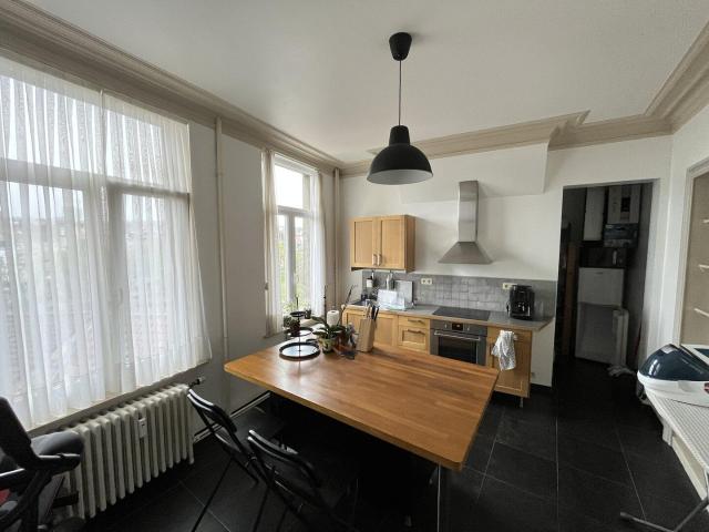 Beautiful bright one bedroom apartment