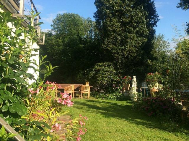 Beautiful, bright apartment in the countryside centrally located Essen, Essen Amsterdam Apartments for Rent