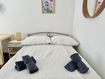 Beautiful & bright apartment in popular area, Vienna Amsterdam Apartments for Rent