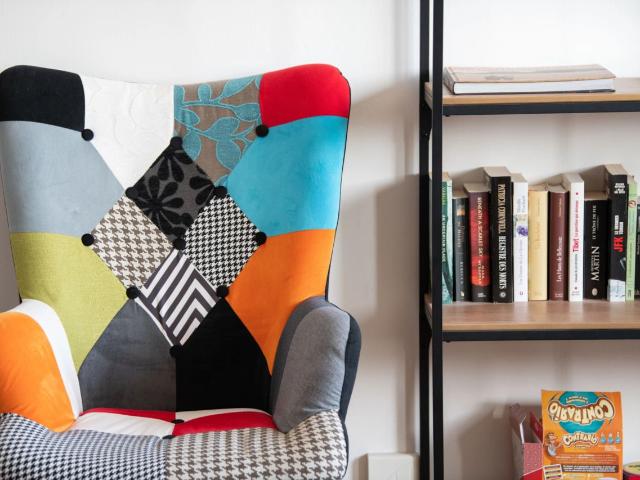 Beautiful bright apartment on the top floor with a superb view, Lyon Amsterdam Apartments for Rent
