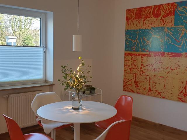 Beautiful, bright fully furnished 3 room apartment with fitted kitchen & balcony!, Dusseldorf Amsterdam Apartments for Rent